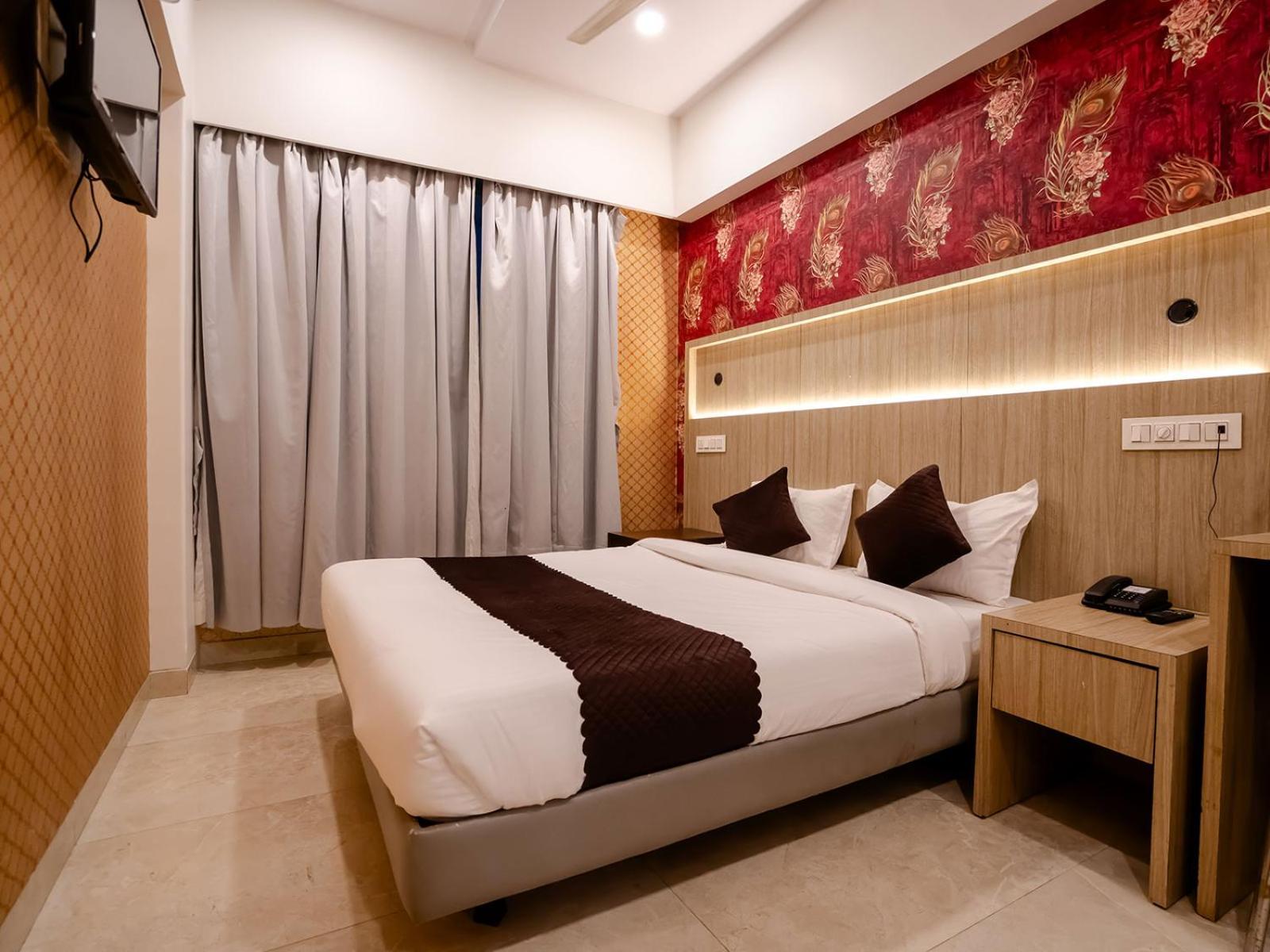 Hotel Grand Seasons- Нави Мумбаи Экстерьер фото