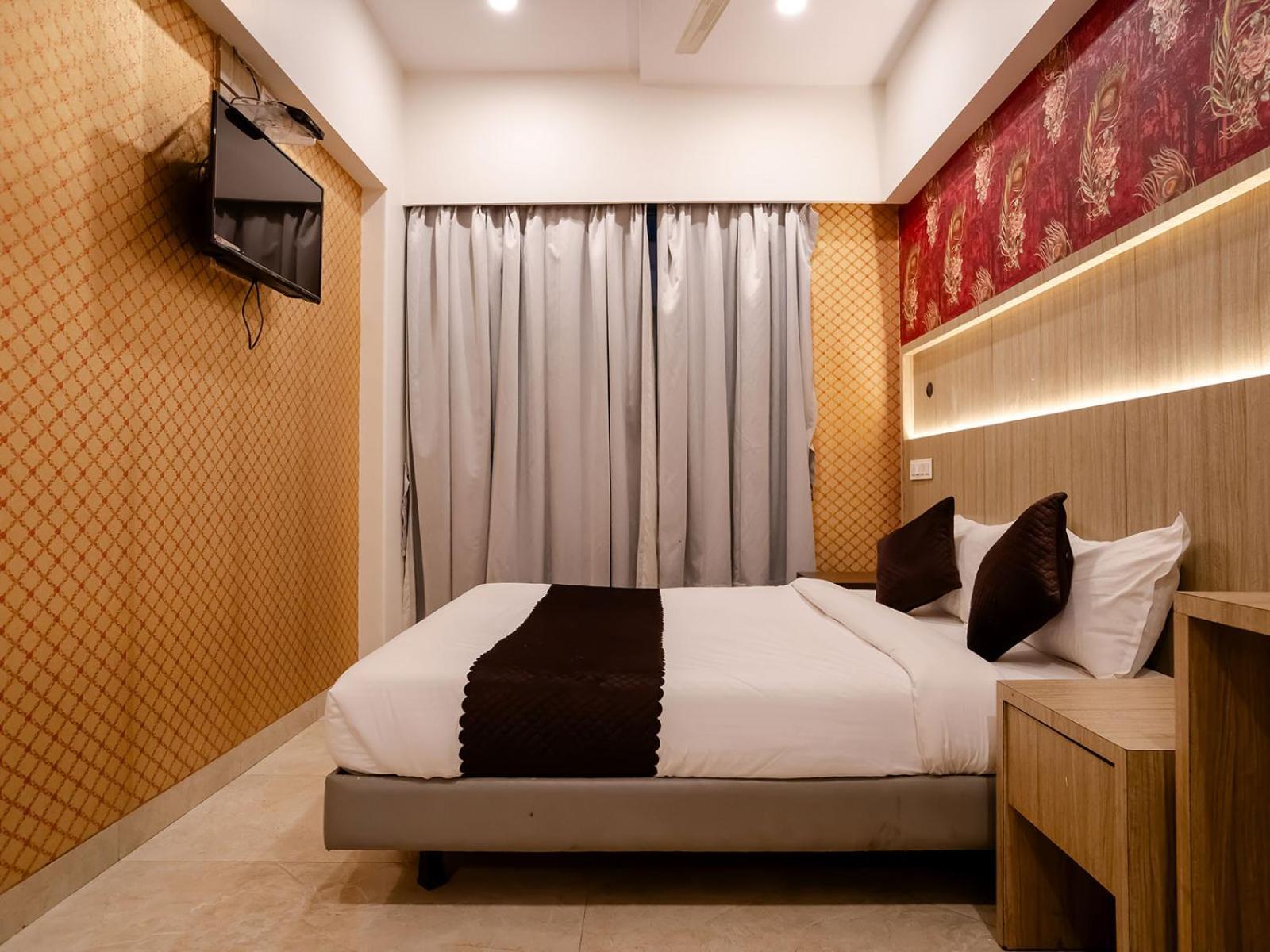 Hotel Grand Seasons- Нави Мумбаи Экстерьер фото